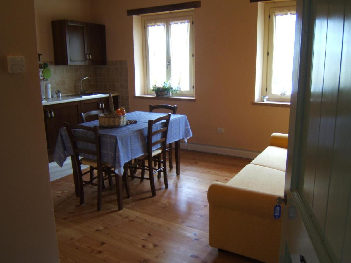 Agriturismo I Ciliegi del Checco San Marcello  Camera foto
